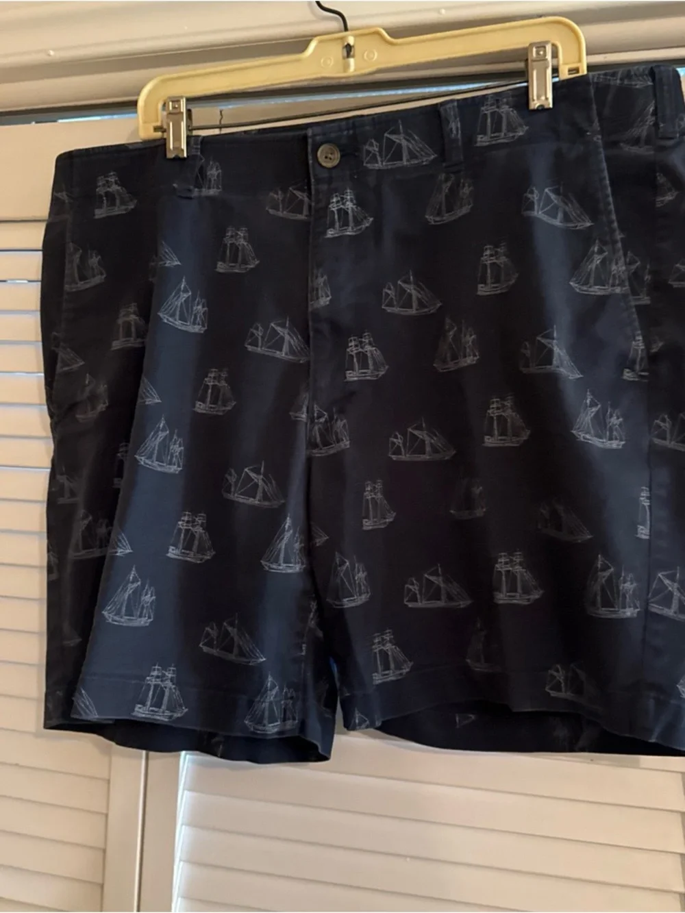 Haggar Navy Shorts with Light Ship Print